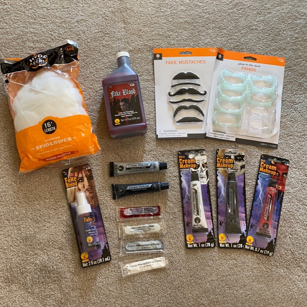 Spooky fun Halloween 🎃 👻 bundle